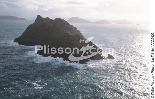 Phare sur Inishtearagh, île de l'archipel des Blasket. - © Philip Plisson / Plisson La Trinité / AA02423 - Nos reportages photos - Phare [Irl]