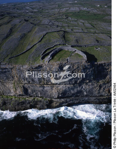 Fort de Dun Aonghasa sur l'île d'inishmore. - © Philip Plisson / Plisson La Trinité / AA02464 - Photo Galleries - Site of interest [Ire]