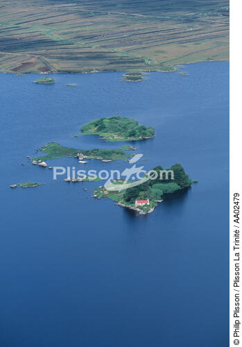 Iles sur le plus grand lac d'Irlande :le Lough Corrib. - © Philip Plisson / Plisson La Trinité / AA02479 - Nos reportages photos - Pays étranger