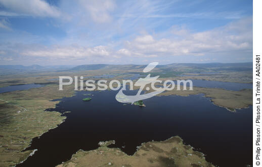 Vue aérienne du Connemara. - © Philip Plisson / Plisson La Trinité / AA02481 - Photo Galleries - Field