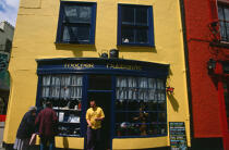 Façade d'un pub à Kinsale. © Philip Plisson / Plisson La Trinité / AA02708 - Nos reportages photos - Irlande, l'île verte