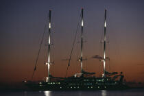 Le Ponant de nuit © Philip Plisson / Plisson La Trinité / AA02904 - Photo Galleries - Big Cruises