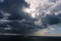 Ciel nuageux 8 © Philip Plisson / Plisson La Trinité / AA02969 - Photo Galleries - Cloud-break