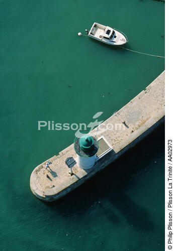 Feu de port de la Flotte en Ré - © Philip Plisson / Plisson La Trinité / AA02973 - Nos reportages photos - Feu de port