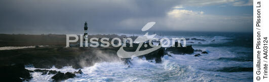 Créac'h sur Ouessant - © Guillaume Plisson / Plisson La Trinité / AA03124 - Photo Galleries - Storm at sea
