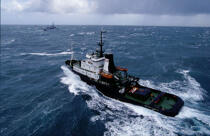 L'Abeille Flandre dans le gros temps © Philip Plisson / Plisson La Trinité / AA03127 - Nos reportages photos - Transport maritime