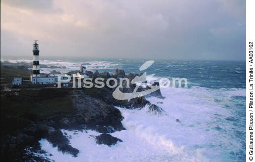 Créac'h sous l'emprise du vent - © Guillaume Plisson / Plisson La Trinité / AA03162 - Nos reportages photos - Côte sauvage
