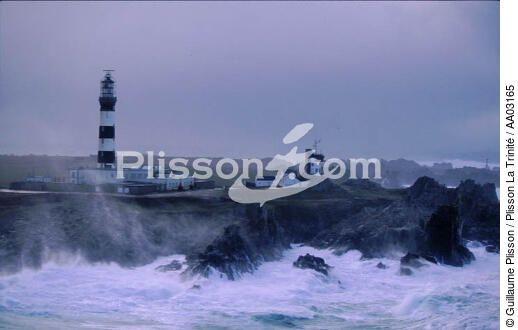 Tempête sur Créac'h - © Guillaume Plisson / Plisson La Trinité / AA03165 - Nos reportages photos - Signalisation maritime