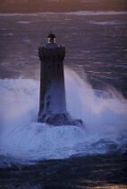 Contre jour sur le phare du Four © Philip Plisson / Plisson La Trinité / AA03265 - Photo Galleries - Rough seas