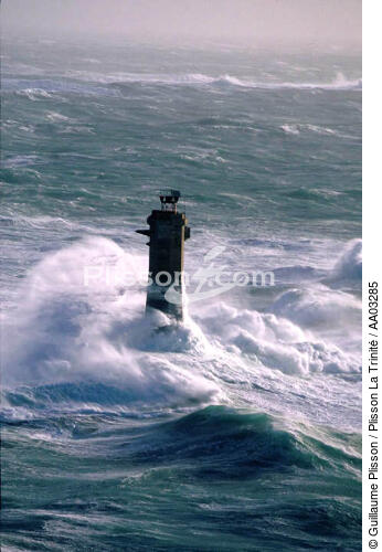 Coup de vent sur Nividic - © Guillaume Plisson / Plisson La Trinité / AA03285 - Photo Galleries - Storm at sea