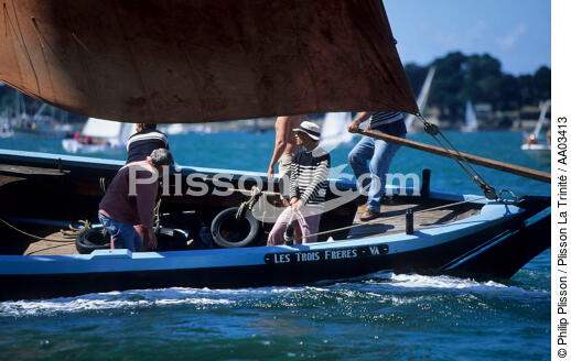 Les trois Frères. - © Philip Plisson / Plisson La Trinité / AA03413 - Photo Galleries - Sinagot, traditional "Golfe du Morbihan" boat