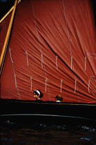 Personnages dans voilier traditionnel. © Philip Plisson / Plisson La Trinité / AA03424 - Photo Galleries - Morbihan [The gulf of the]
