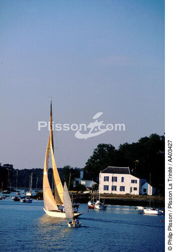 Hipania IV en rivière d'Auray. - © Philip Plisson / Plisson La Trinité / AA03427 - Nos reportages photos - Morbihan [Golfe du]