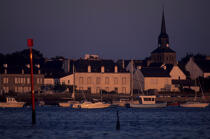 Locmariaquer. © Philip Plisson / Plisson La Trinité / AA03377 - Nos reportages photos - Morbihan [Golfe du]