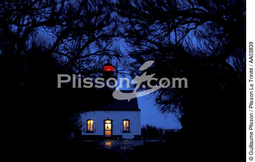 Phare de la Pointe des Chats, la nuit. - © Guillaume Plisson / Plisson La Trinité / AA03839 - Nos reportages photos - Groix