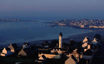 Le phare de Riantec © Philip Plisson / Plisson La Trinité / AA03840 - Nos reportages photos - Phares France