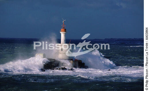Vague sur la Teignouse. - © Philip Plisson / Plisson La Trinité / AA03864 - Photo Galleries - Lighthouse [56]