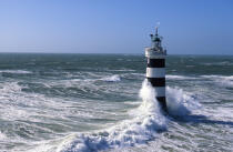 Waves on the Banche. © Philip Plisson / Plisson La Trinité / AA03879 - Photo Galleries - French Lighthouses