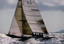 8 mètres JI : Le Gaulois © Philip Plisson / Plisson La Trinité / AA04174 - Nos reportages photos - Yachting