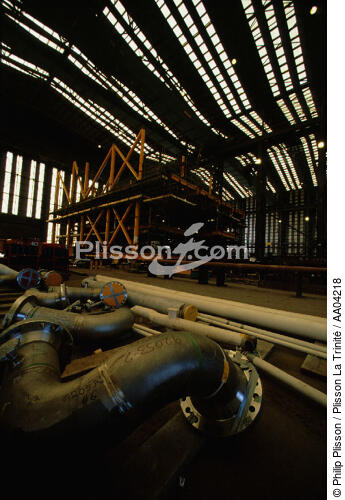Plateforme pétrolière. - © Philip Plisson / Plisson La Trinité / AA04218 - Photo Galleries - Scotland