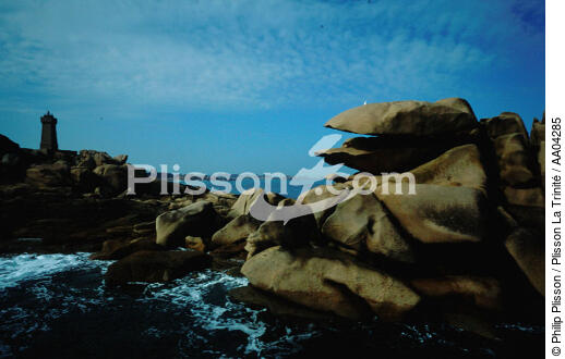 Ploumanac'h et ses rochers roses - © Philip Plisson / Plisson La Trinité / AA04285 - Nos reportages photos - Rocher