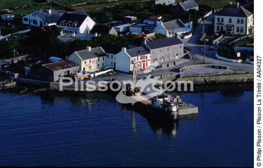 Port d'Inishmore. - © Philip Plisson / Plisson La Trinité / AA04327 - Nos reportages photos - Inishmore