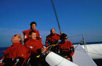 Alain Thébault et son équipe, en 1997. © Guillaume Plisson / Plisson La Trinité / AA04496 - Photo Galleries - Ocean racing trimaran