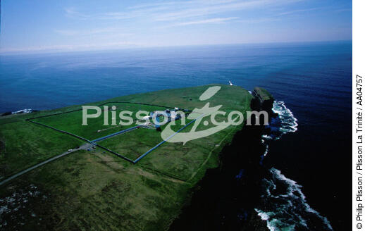 Vue aérienne du phare de Loop Head, en Irlande. - © Philip Plisson / Plisson La Trinité / AA04757 - Photo Galleries - Irish Lighthouses