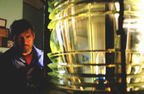 Le gardien du Goulphar nettoyant la lentille. © Guillaume Plisson / Plisson La Trinité / AA04817 - Photo Galleries - Inside [lighthouse]