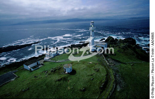 Phare irlandais : Inishtrahull. - © Philip Plisson / Plisson La Trinité / AA04865 - Photo Galleries - Ireland, the green island