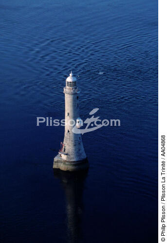Le phare de Haulbowline. - © Philip Plisson / Plisson La Trinité / AA04868 - Photo Galleries - Ireland