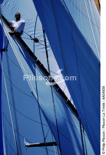 Equipier sur la mature. - © Philip Plisson / Plisson La Trinité / AA04939 - Nos reportages photos - Elément d'un bateau