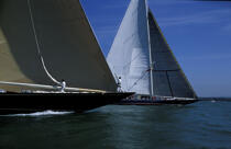 Velsheda et Endeavour bord à bord. © Philip Plisson / Plisson La Trinité / AA05545 - Photo Galleries - J Class yacht