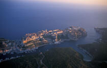 Bonifacio. © Philip Plisson / Plisson La Trinité / AA05700 - Photo Galleries - Town [Corsica]