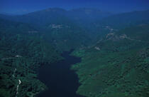 Lac en Corse. © Philip Plisson / Plisson La Trinité / AA05771 - Nos reportages photos - Montagne