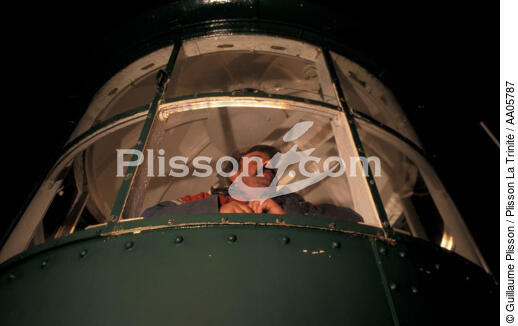 Le gardien de phare sur l'île d'Yeu. - © Guillaume Plisson / Plisson La Trinité / AA05787 - Photo Galleries - Lantern