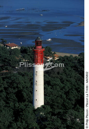 Le phare du Cap Ferret. - © Philip Plisson / Plisson La Trinité / AA05802 - Photo Galleries - Aquitaine