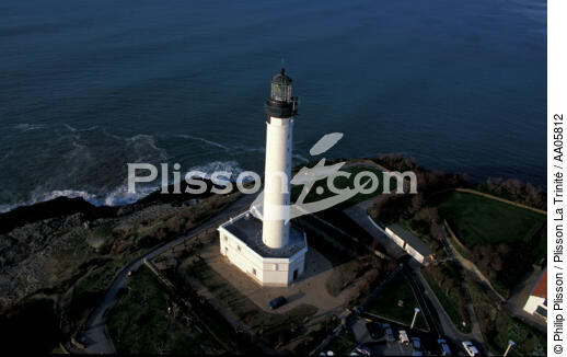 Le phare de la pointe St Martin à Biarritz. - © Philip Plisson / Plisson La Trinité / AA05812 - Nos reportages photos - Pointe Saint-Martin [phare de la ]
