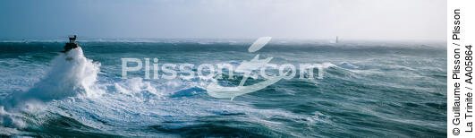 Coup de vent sur Ouessant. - © Guillaume Plisson / Plisson La Trinité / AA05864 - Nos reportages photos - Panoramique horizontal