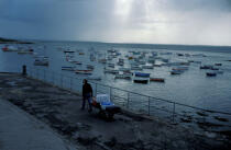 Le port de Molène. © Philip Plisson / Plisson La Trinité / AA05868 - Nos reportages photos - Mer d'Iroise