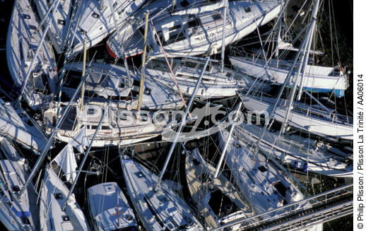 Le port des Minimes à la Rochelle, après la tempête de 1999. - © Philip Plisson / Plisson La Trinité / AA06014 - Photo Galleries - Acts of God