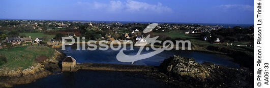 Le moulin à marée de Bréhat. - © Philip Plisson / Plisson La Trinité / AA06133 - Nos reportages photos - Panoramique horizontal