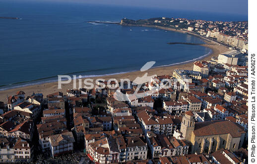 Saint-Jean de Luz dans le Pays-Basque - © Philip Plisson / Plisson La Trinité / AA06276 - Photo Galleries - Town [64]