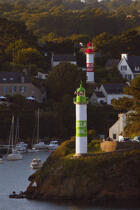 Les deux phares de Doëlan-sur-mer. © Philip Plisson / Plisson La Trinité / AA06405 - Photo Galleries - Harbour light