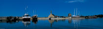 Camaret-sur-mer et sa chapelle de Rocamadour. © Philip Plisson / Plisson La Trinité / AA06464 - Nos reportages photos - Bateau de pêche