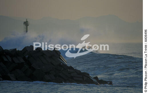 Gros temps sur la côte basque. - © Philip Plisson / Plisson La Trinité / AA06496 - Nos reportages photos - Aquitaine
