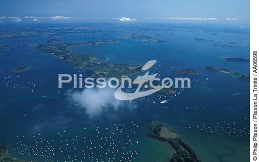 L'île aux Moines. - © Philip Plisson / Plisson La Trinité / AA06598 - Nos reportages photos - Philip Plisson