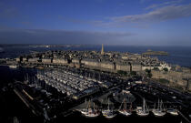 Saint-Malo, la cité corsaire. © Philip Plisson / Plisson La Trinité / AA06600 - Nos reportages photos - Rempart