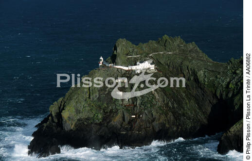 Inishtearaght. - © Philip Plisson / Plisson La Trinité / AA06882 - Nos reportages photos - Irlande, l'île verte