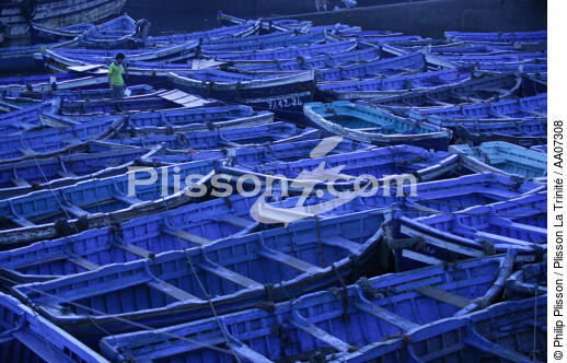 Canots de pêche à Essaouira. - © Philip Plisson / Plisson La Trinité / AA07308 - Nos reportages photos - Philip Plisson